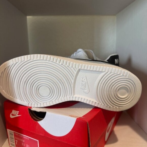 Women's Nike Court Vision Low Sneaker - Picture 4 of 5